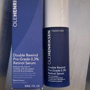 Ole Henriksen Double Rewind Pro-Grade 0.3% Retinol Serum — blue and white